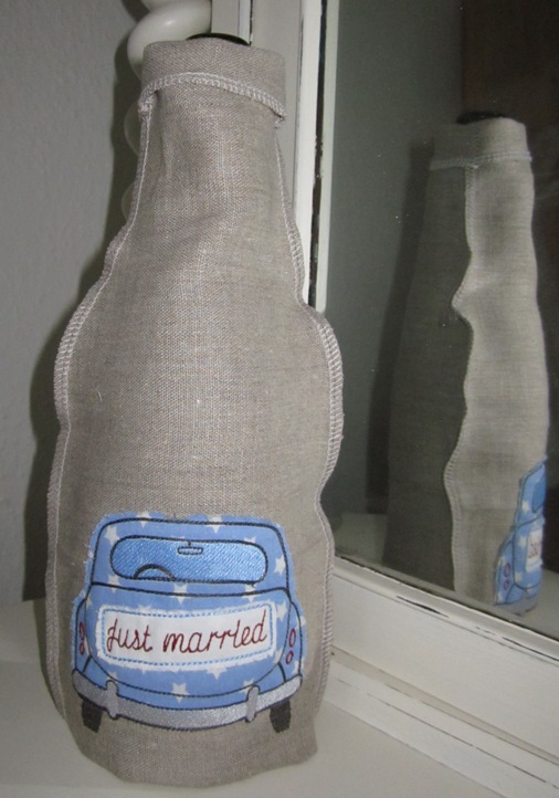 embroidery design "just married" car